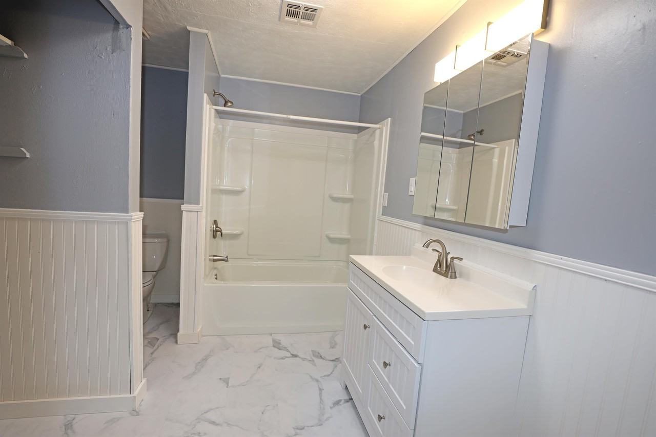 525 E Jackson Ave - Photo 7 of 14