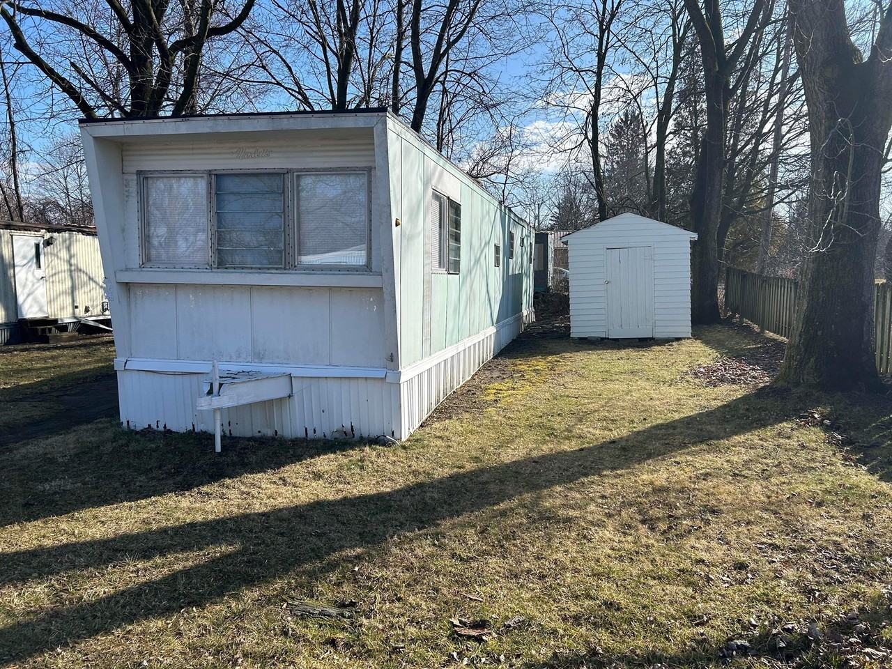 101 Reindl Dr - Photo 2 of 6