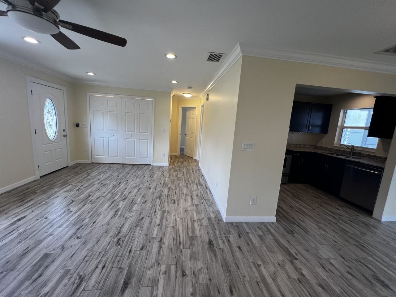 120 Shanle Dr #1 - Photo 3 of 26