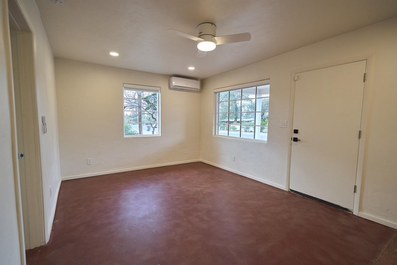 2542 E Seneca St #2542 - Photo 2 of 15