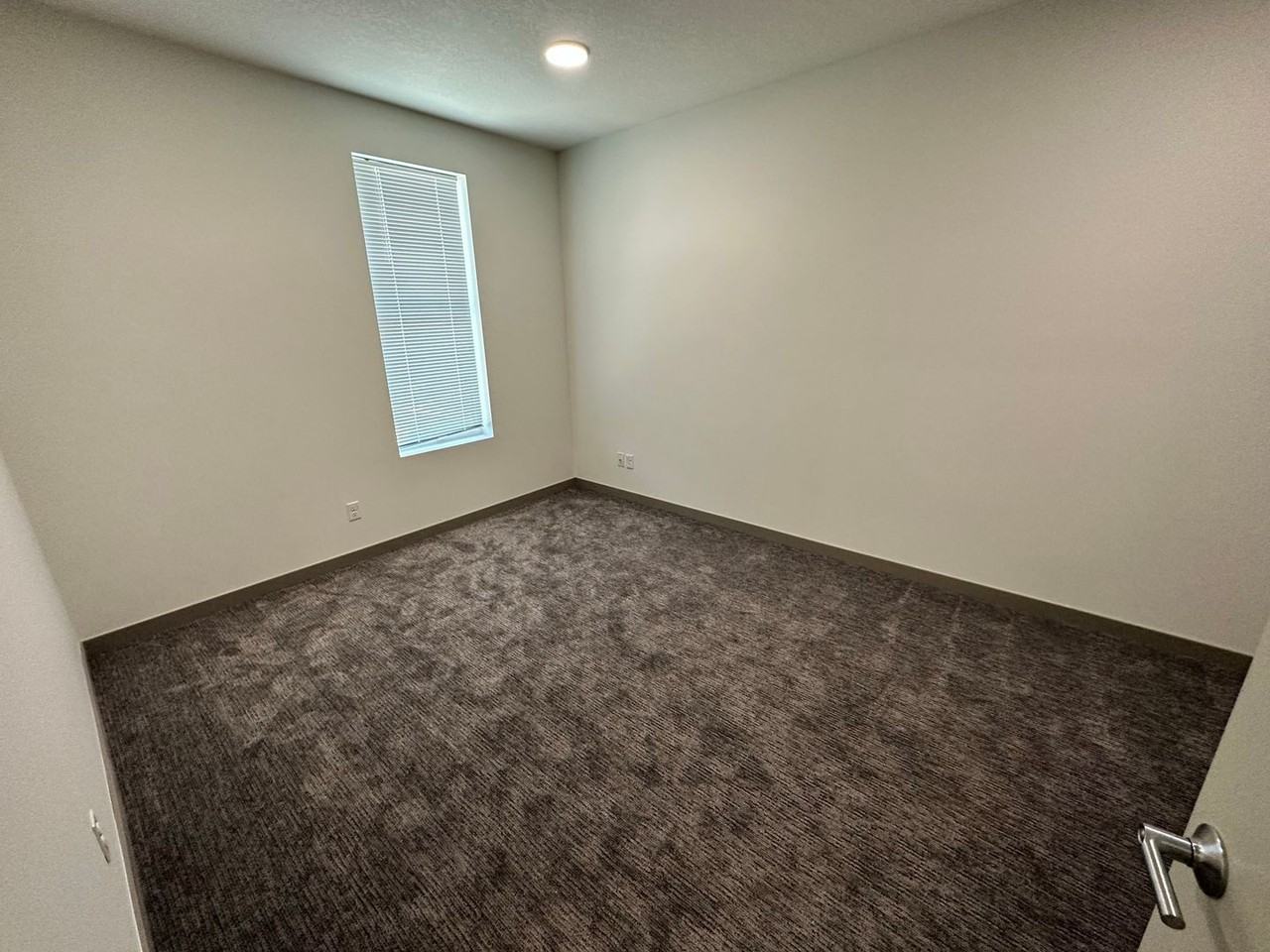 103 W Lyon St - Photo 7 of 11