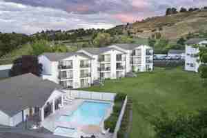 featured image of 950 Vineland Dr