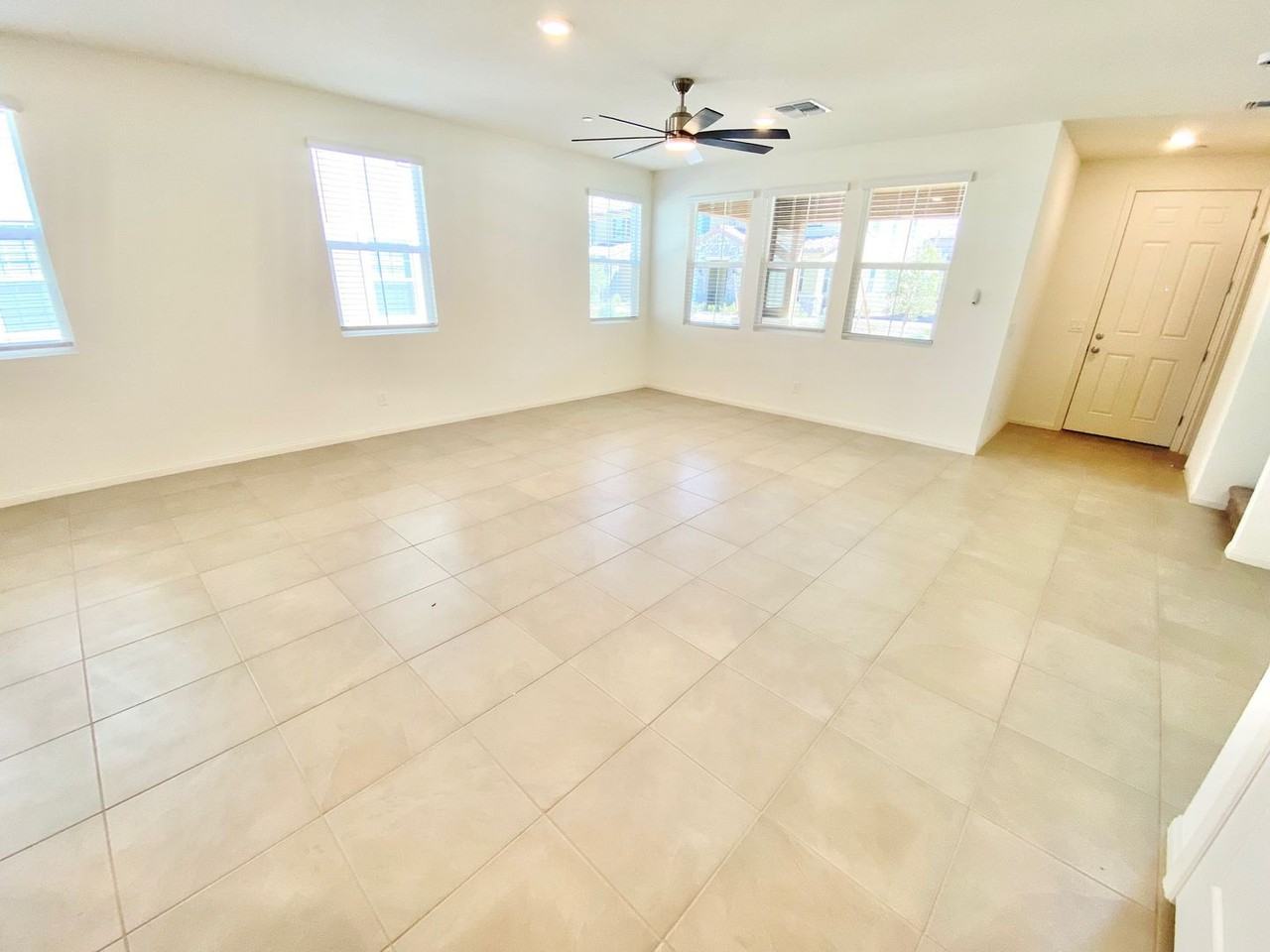 2610 Ercolano St - Photo 3 of 41