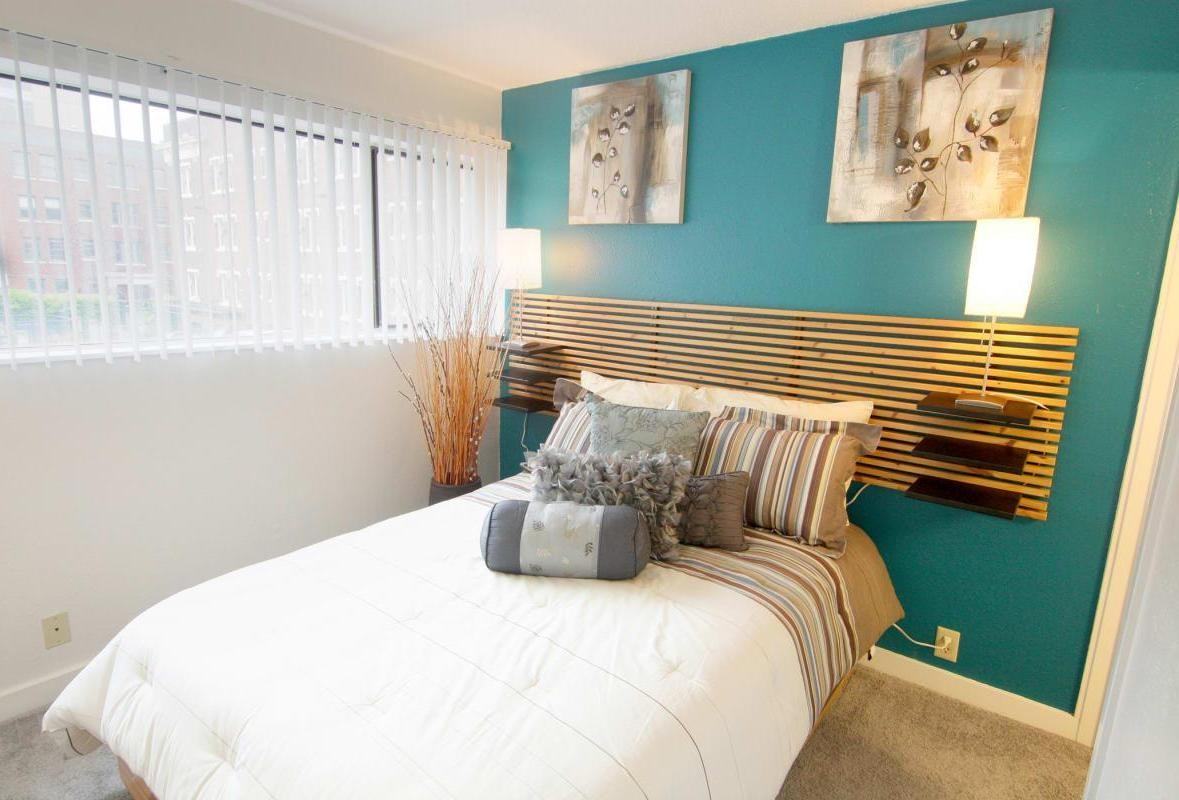 415 Boren Ave - Photo 7 of 35