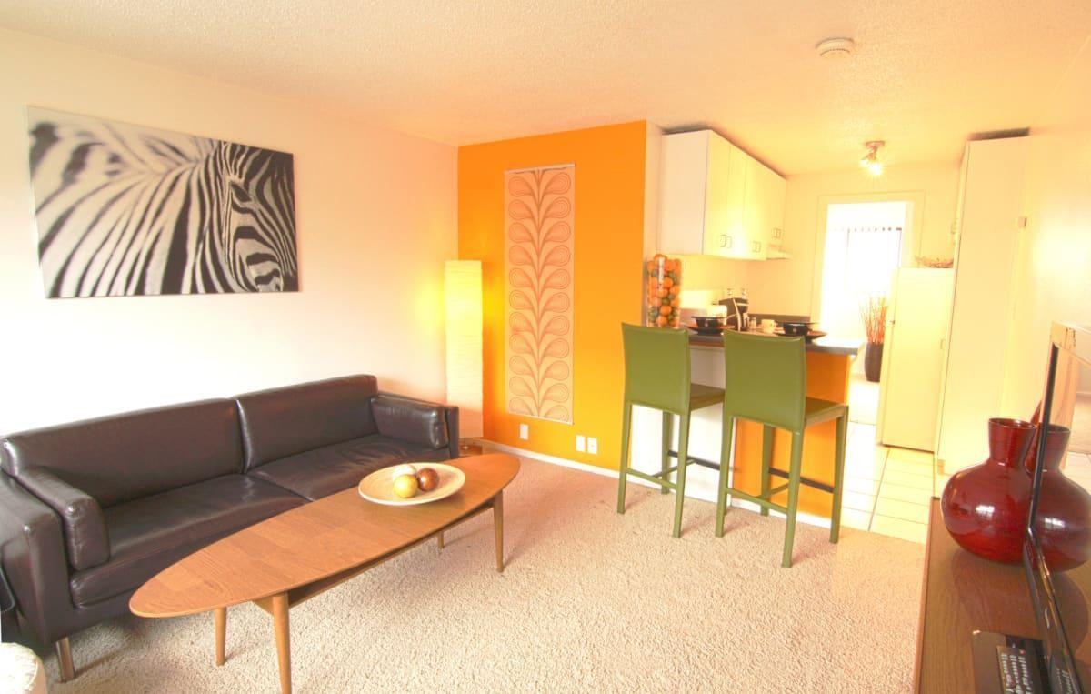 415 Boren Ave - Photo 2 of 35