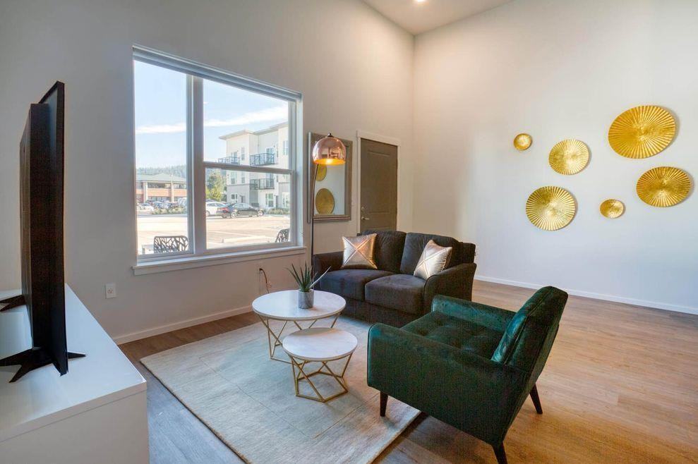 15367 Main St E - Photo 2 of 25