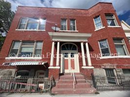 featured image of 737 W Park St