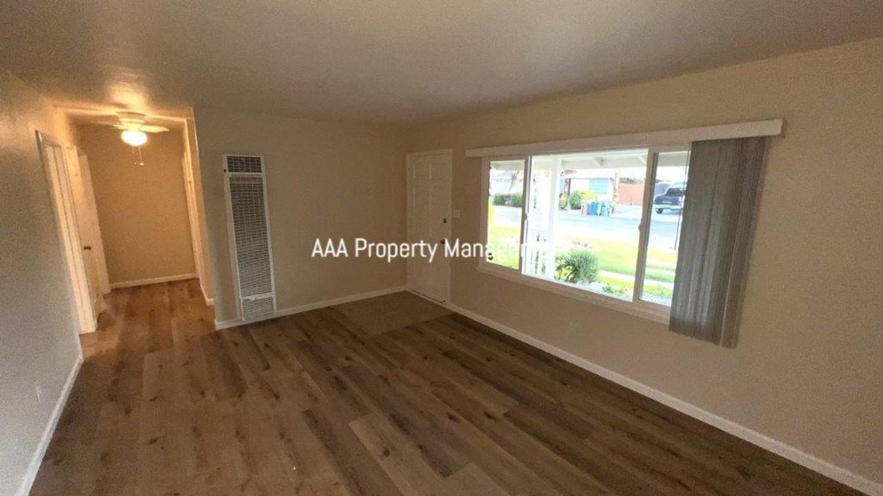 118 Cynthia Dr - Photo 2 of 11