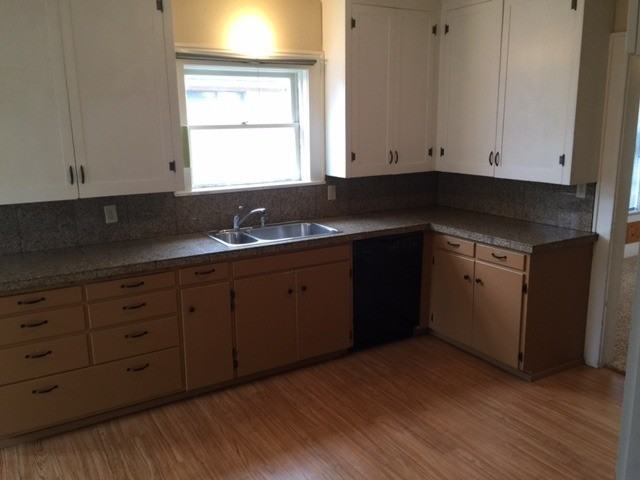 2945 Sw Morris Ave - Photo 7 of 19