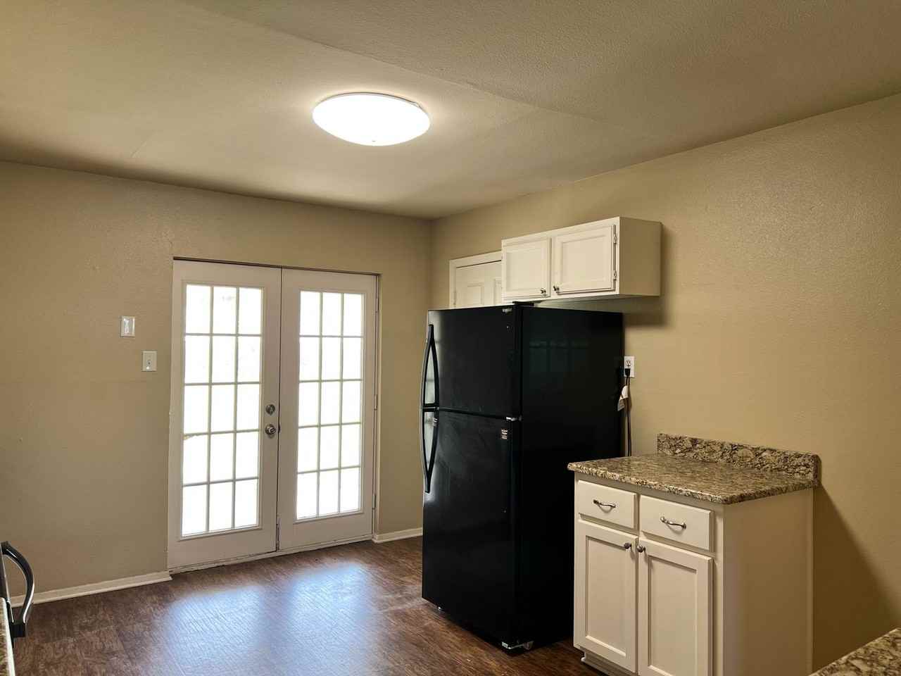 8414 Cambridge Rd #C06 - Photo 7 of 18
