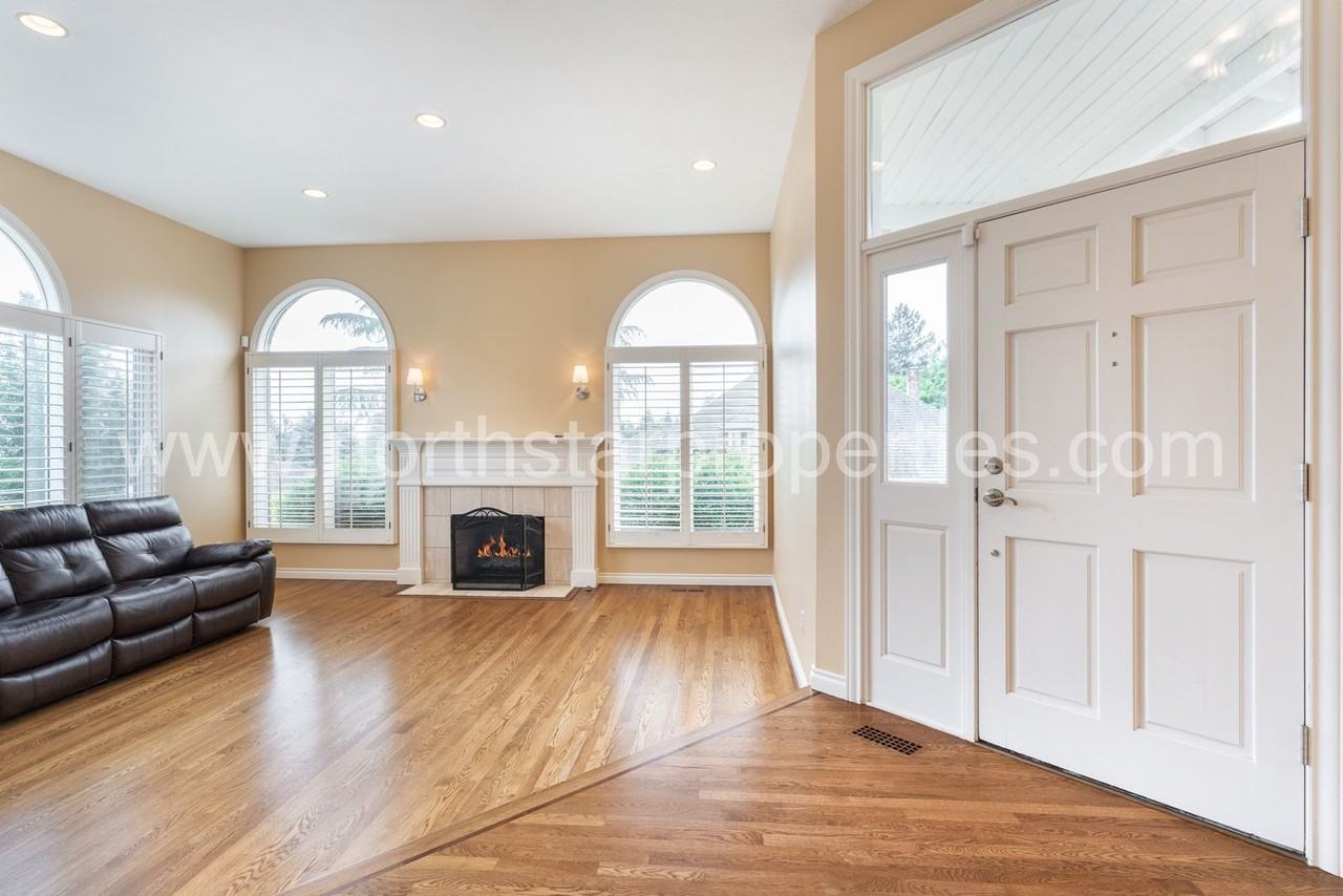 16754 Quail Ct - Photo 7 of 47