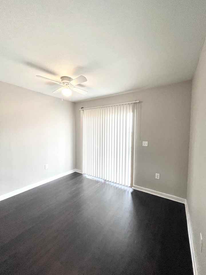 King Court - Photo 3 of 16