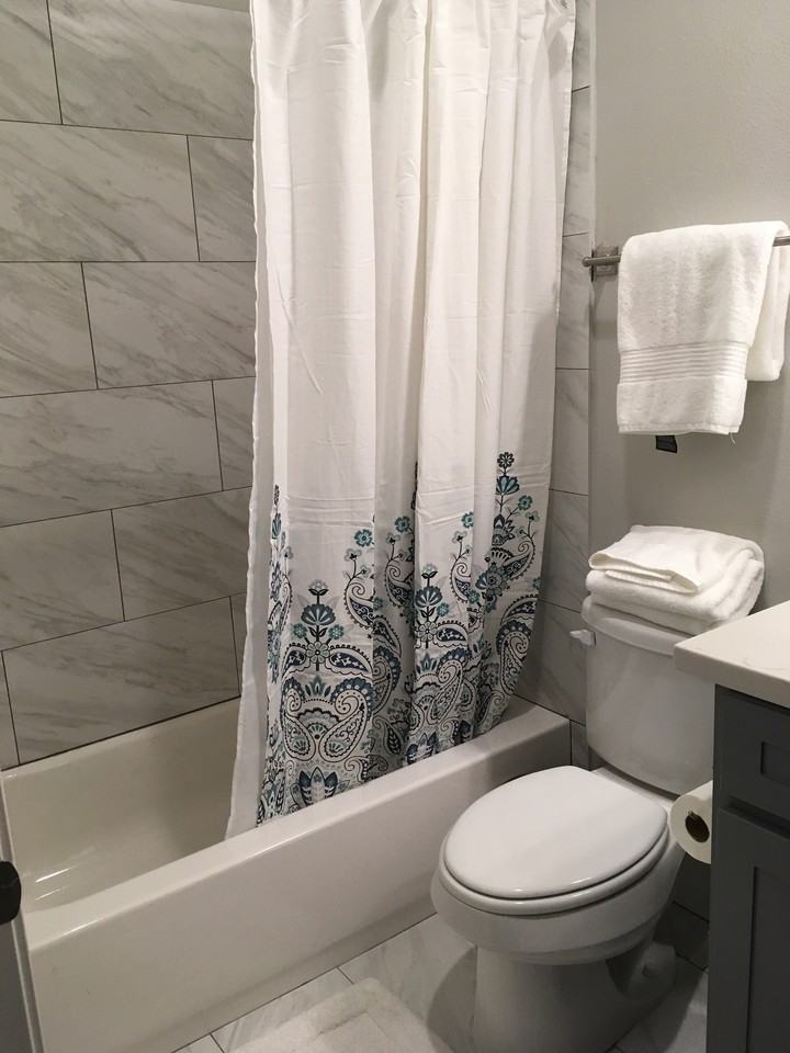 Redmond Row Townhomes - Photo 5 of 11