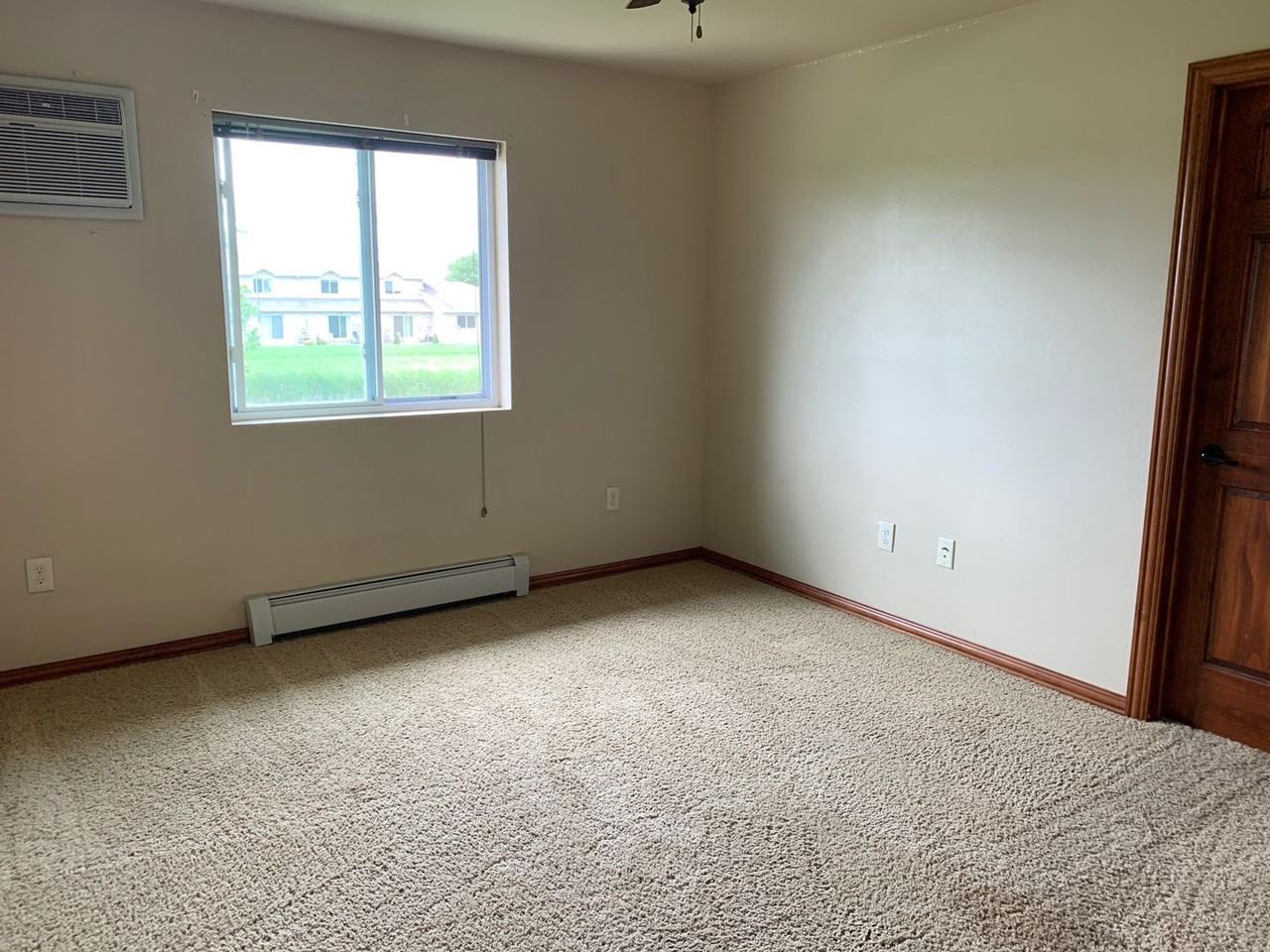 2156 S Broadway - Photo 4 of 9