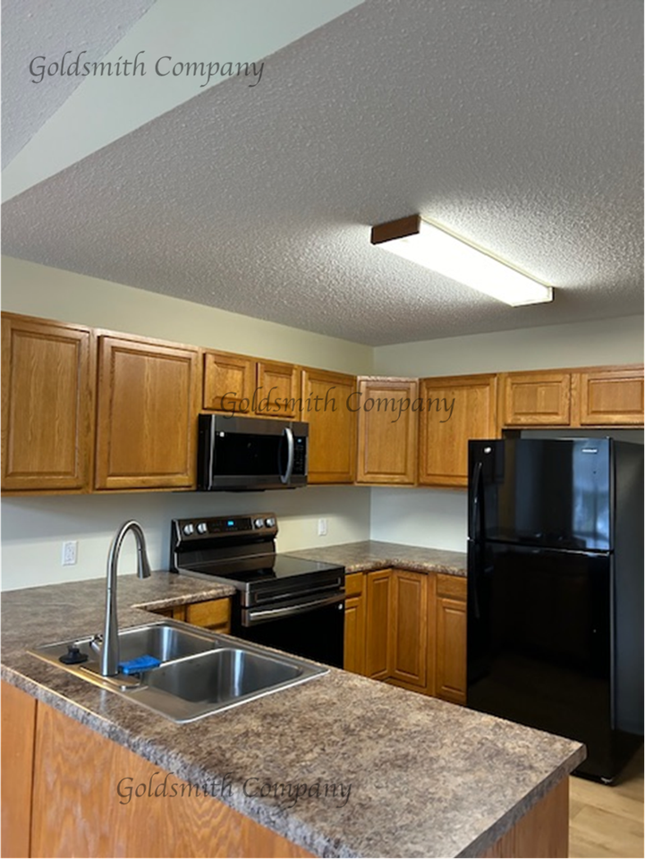 414 Hammett Bridge Rd - Photo 3 of 9