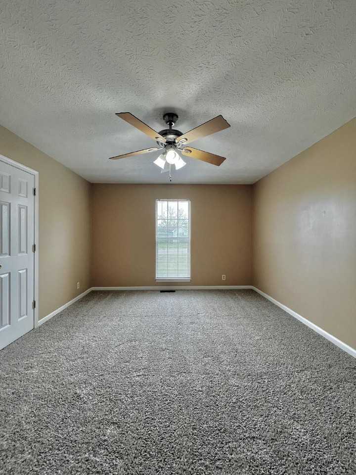 417 Pacific Ave - Photo 5 of 17