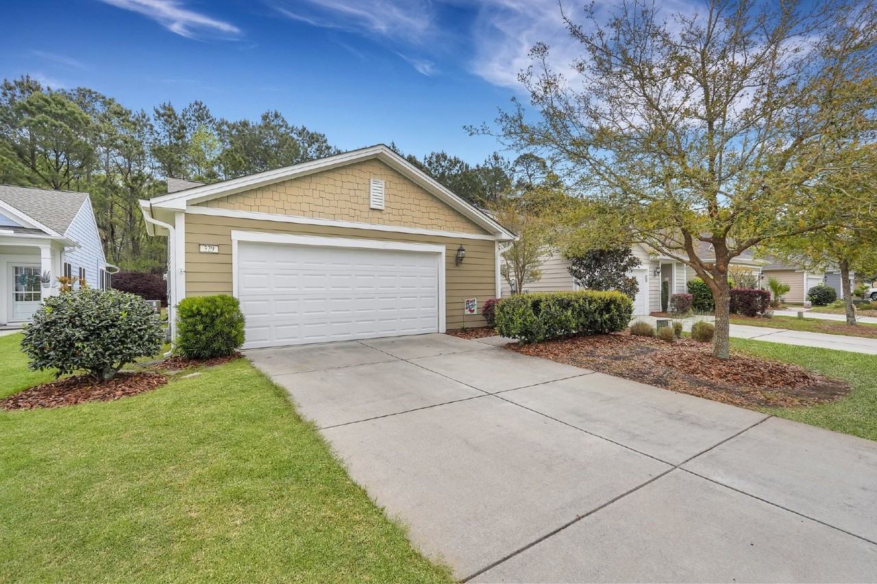 329 Mystic Point Dr - Photo 5 of 50