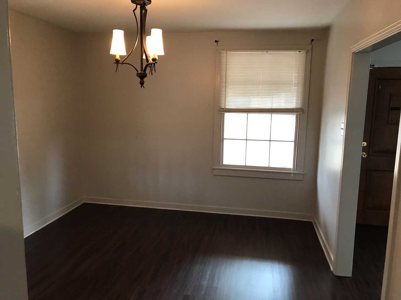 1104 Pinckney Ave - Photo 3 of 25