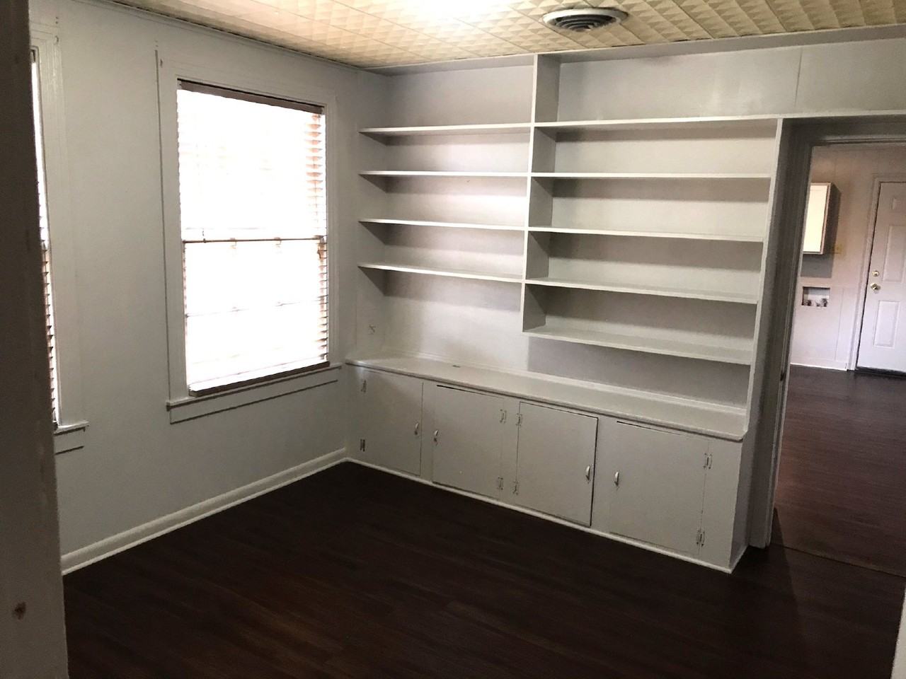 1104 Pinckney Ave - Photo 4 of 25