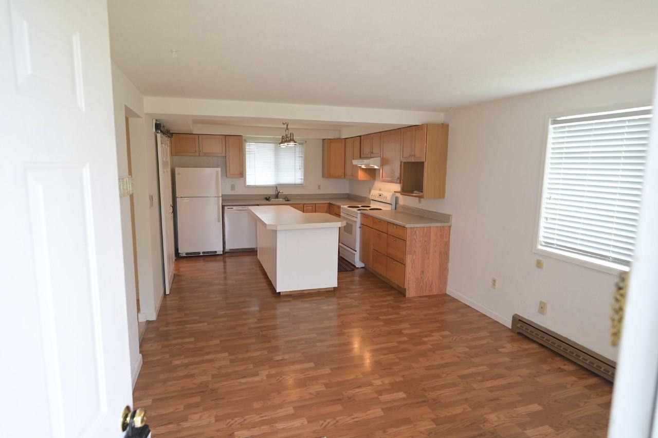 402 S 2nd Ave - Photo 2 of 17