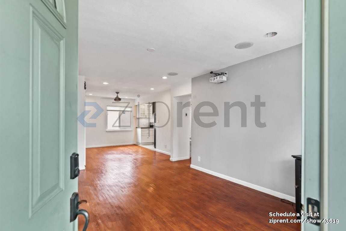 1648 10th Ave - Photo 2 of 24