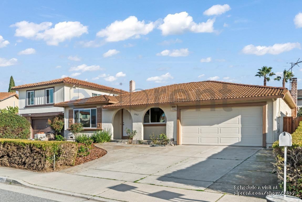 2062 Admiral Pl - Photo 2 of 27
