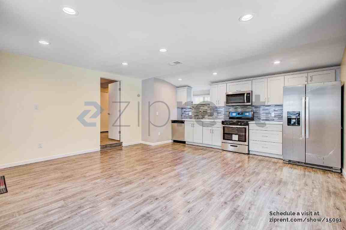 6854 Gentry Ave #ADU - Photo 2 of 11