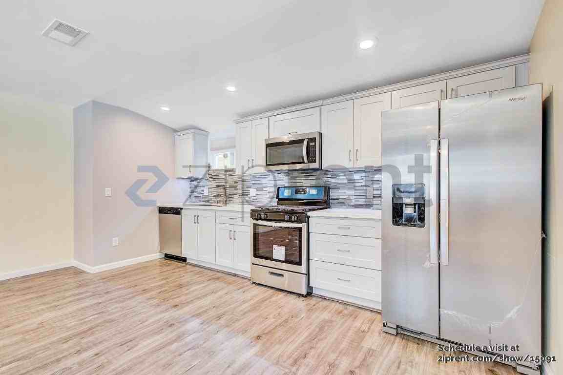 6854 Gentry Ave #ADU - Photo 3 of 11