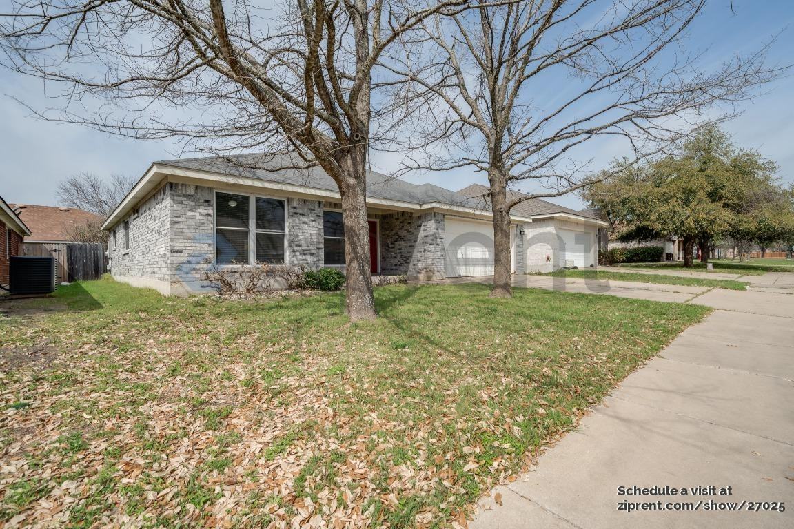 20902 Gelding Ln - Photo 2 of 27