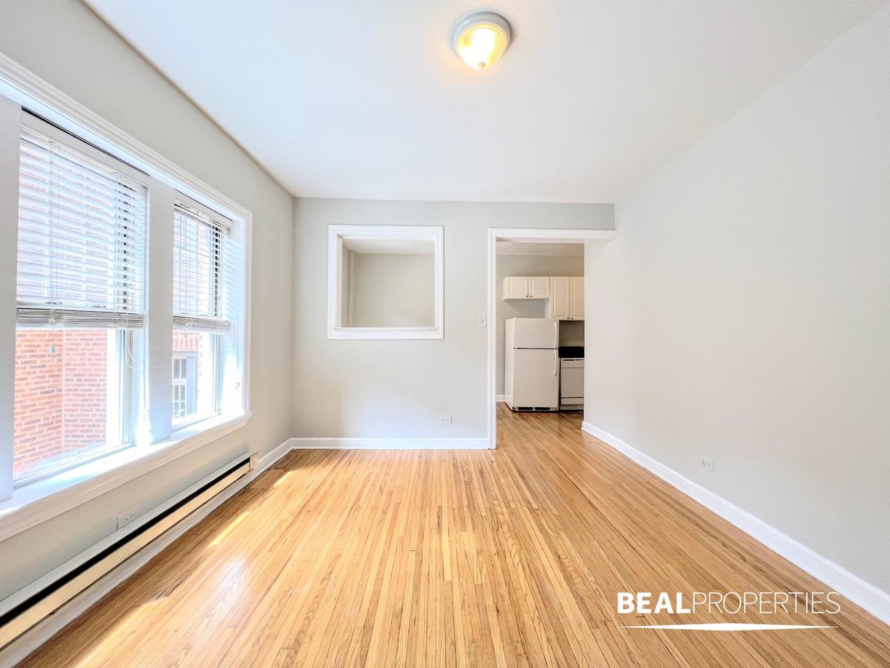 622 W Barry Ave #BAN2