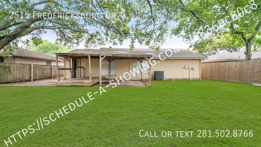 2515 Fredericksburg Dr - Photo 3 of 11