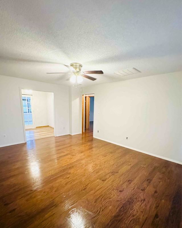 2618 N Richmond St - Photo 2 of 9