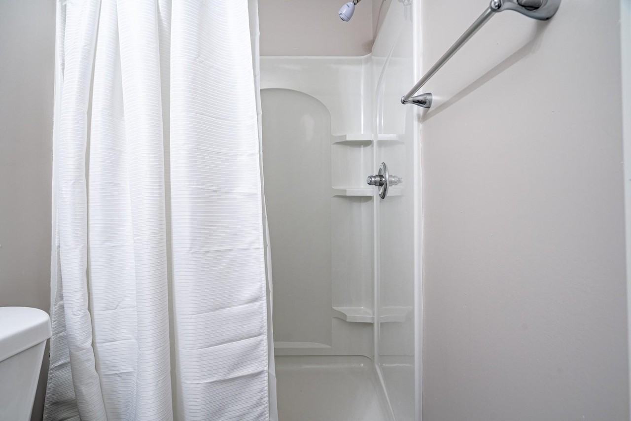 Stanford Dr - Photo 3 of 15