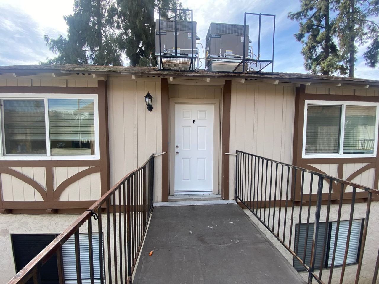 1629 - Photo 2 of 13