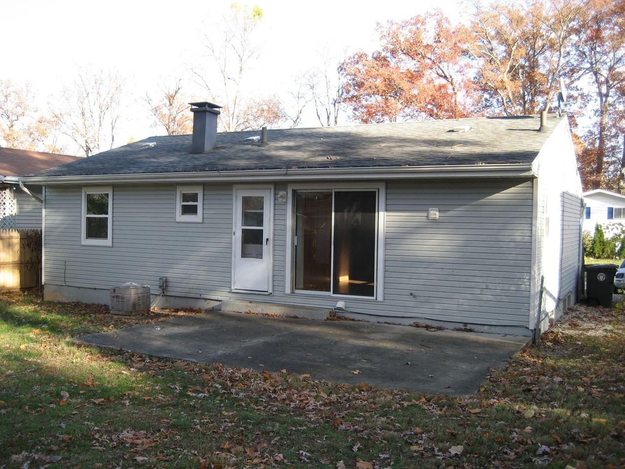 1054 Kevin Dr - Photo 2 of 2