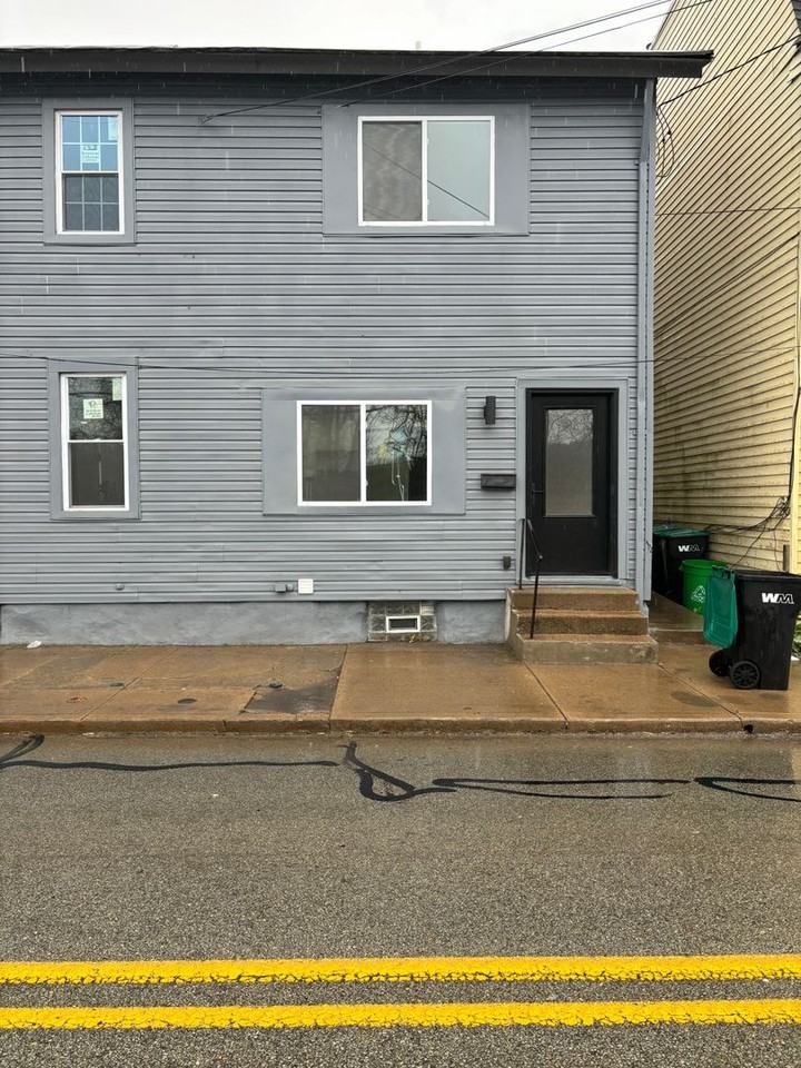 1854 Main St - Photo 2 of 14
