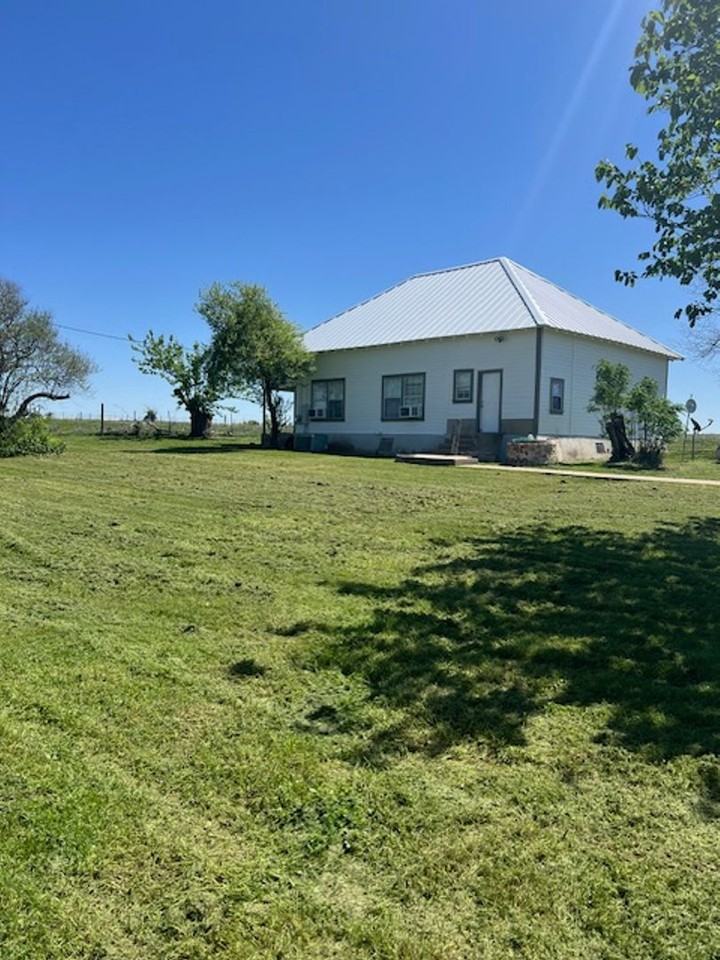 755 County Road 149 - Photo 3 of 32