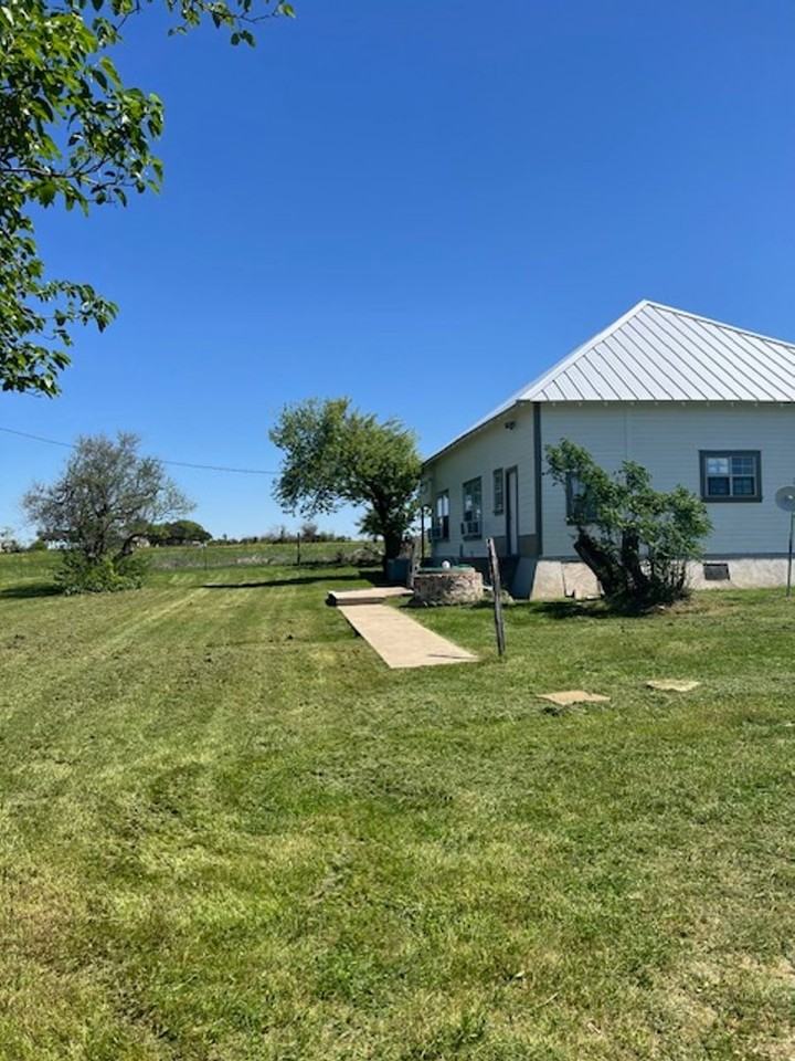 755 County Road 149 - Photo 4 of 32
