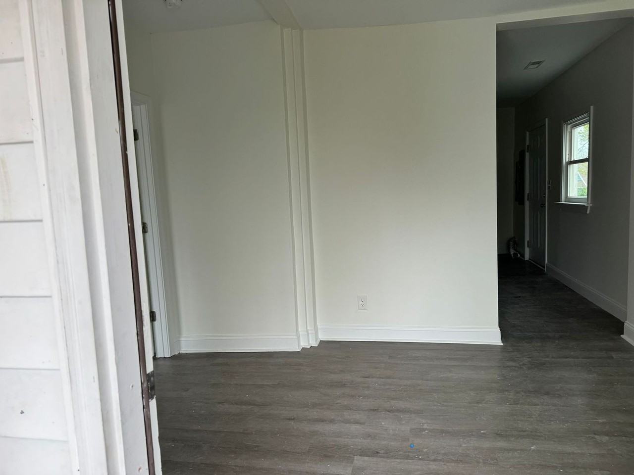 655 Chestnut St - Photo 3 of 7