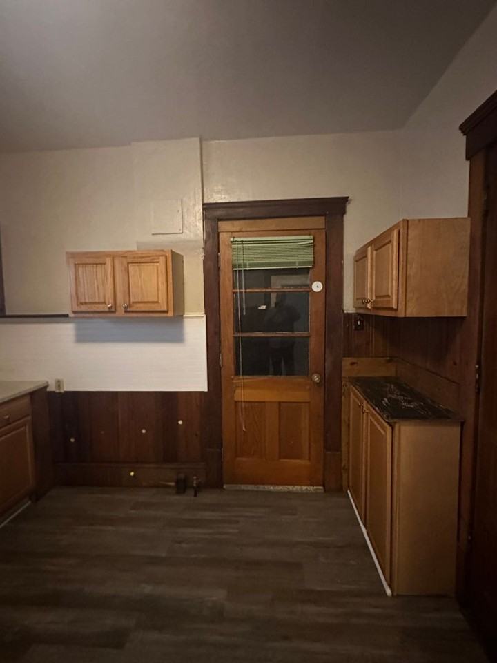 202 Westwood Ave - Photo 6 of 11