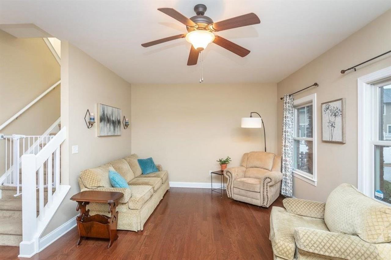 342 Sapphire Dr - Photo 7 of 37