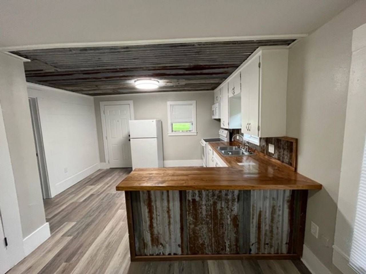 439 County Road 412 - Photo 3 of 13