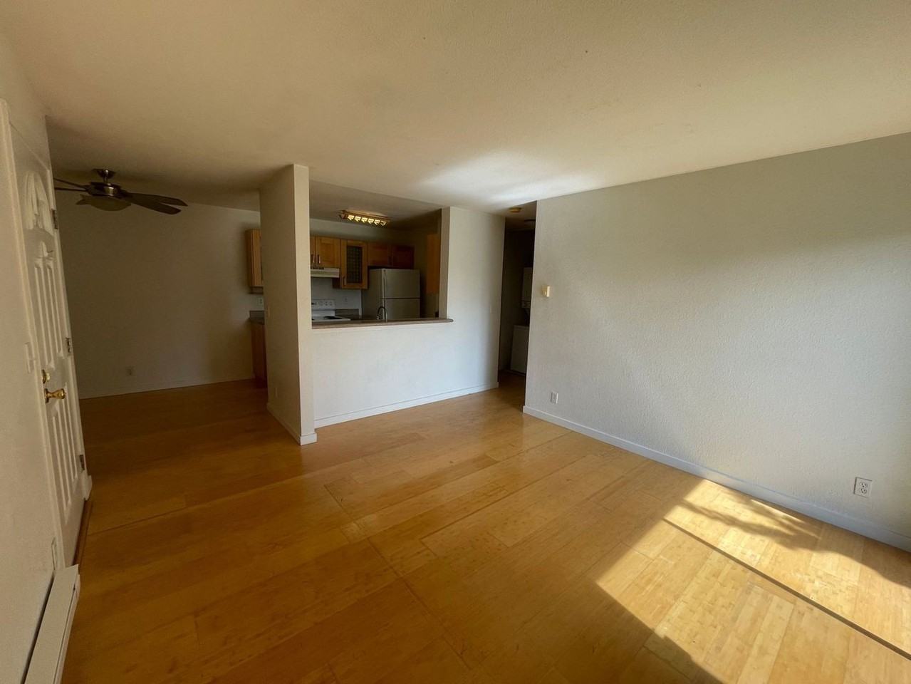 4033 Abbey Ter - Photo 3 of 10