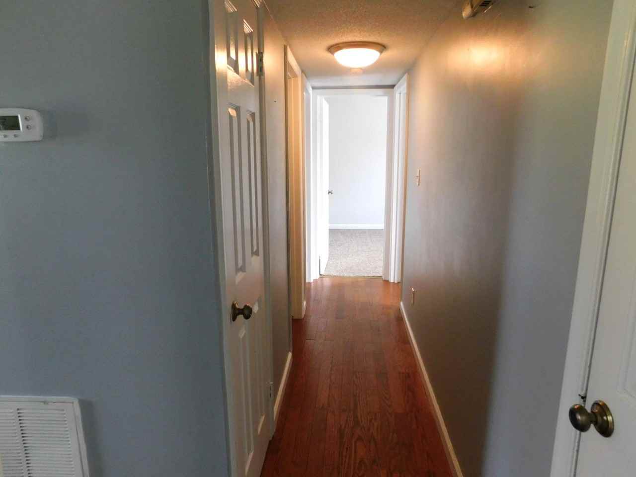 139 Morris Ct - Photo 4 of 30