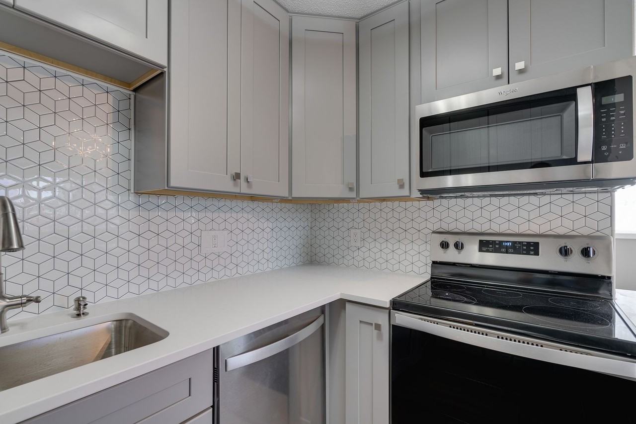 2827 Johnson Street Northeast - Photo 3 of 16