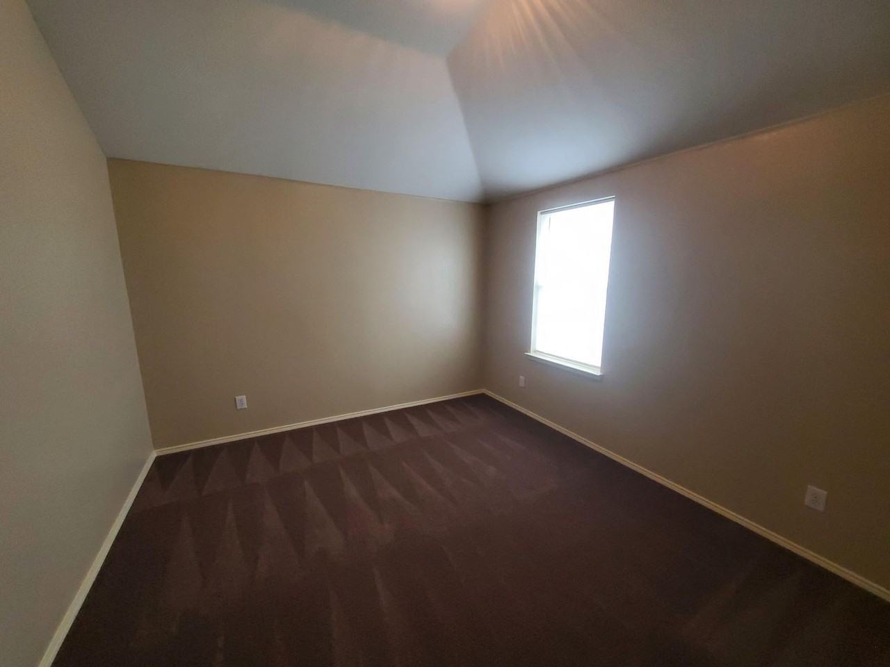 1343 Marvin Gdns - Photo 3 of 16