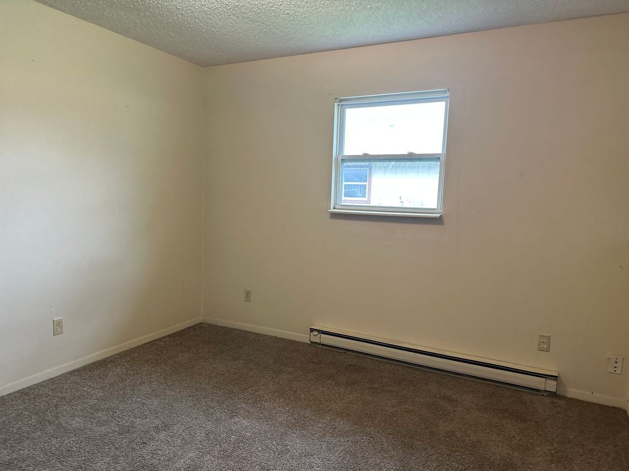 500 Houston - Photo 2 of 4