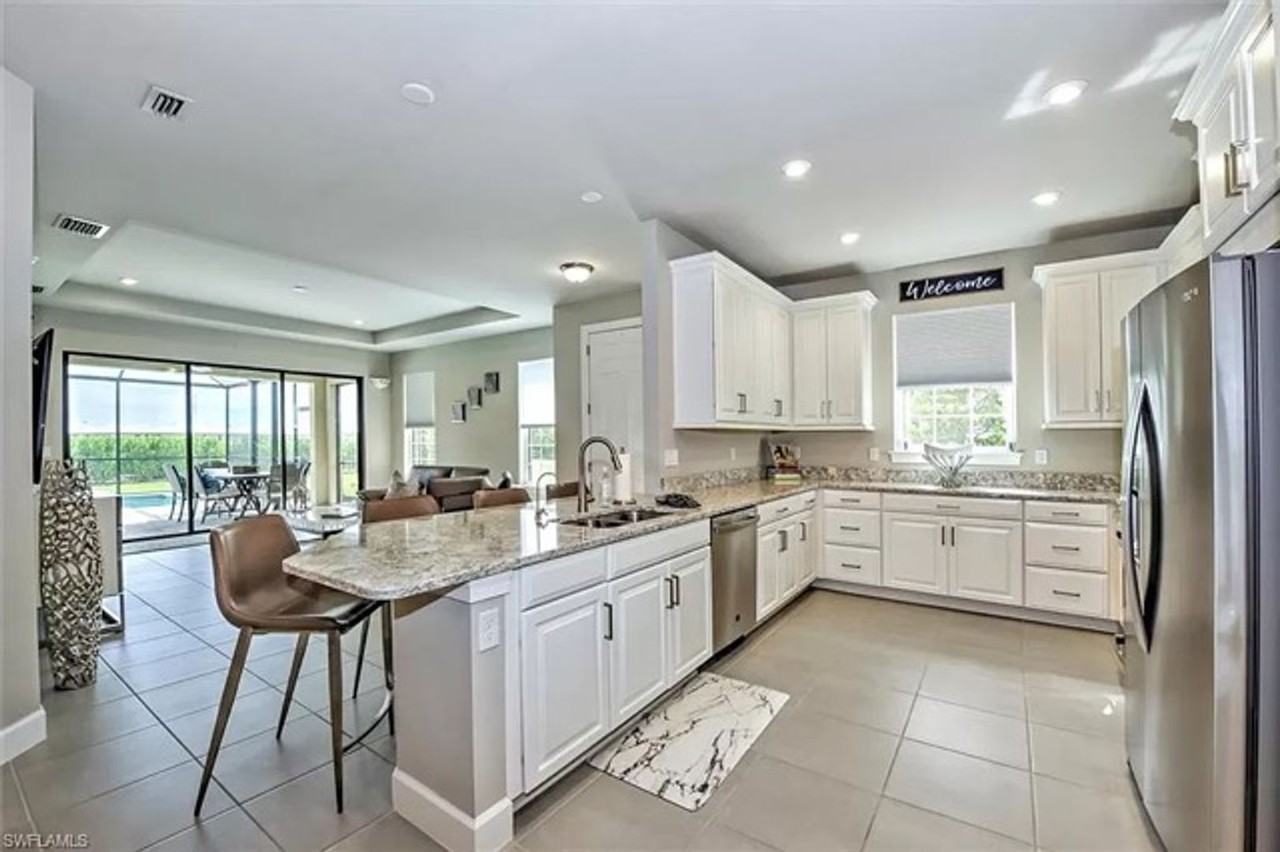 15158 Tolmino St - Photo 3 of 12