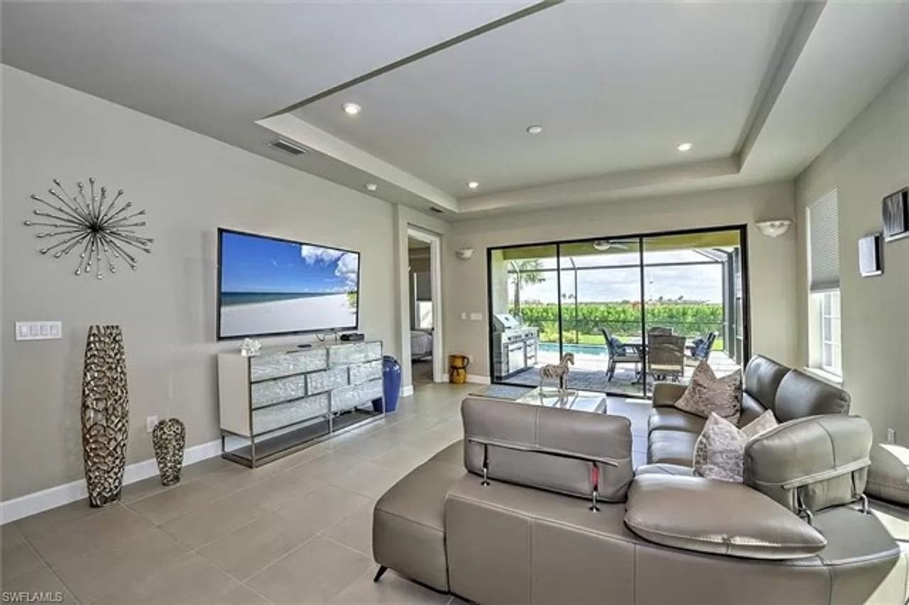 15158 Tolmino St - Photo 5 of 12