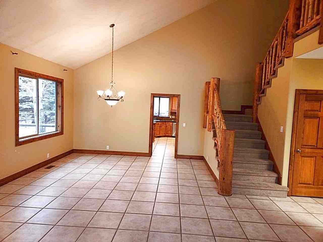 5317 Sandhill Ct - Photo 5 of 37